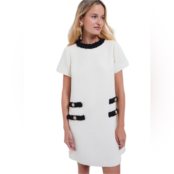 Tuckernuck Dresses & Skirts - Tuckernuck White and Black Mini Dress